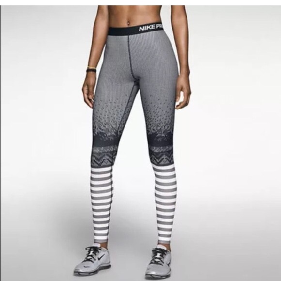 Nike Pro hyperwarm leggings striped S Dri-fit Black Gray White Activewear - Picture 1 of 7